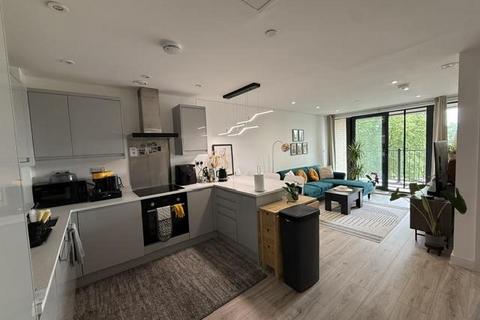 1 bedroom flat to rent, 1a Hillreach, London SE18