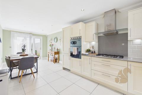 3 bedroom semi-detached house for sale, Dumsday Drive, Weeley Heath
