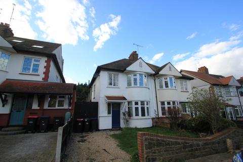 undefined, Earls Hall Ave, Southend-On-Sea