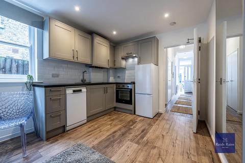 2 bedroom apartment to rent, Brook Drive, London SE11