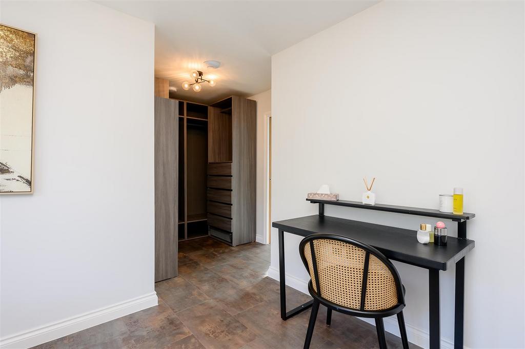 Walk-In Dressing Room