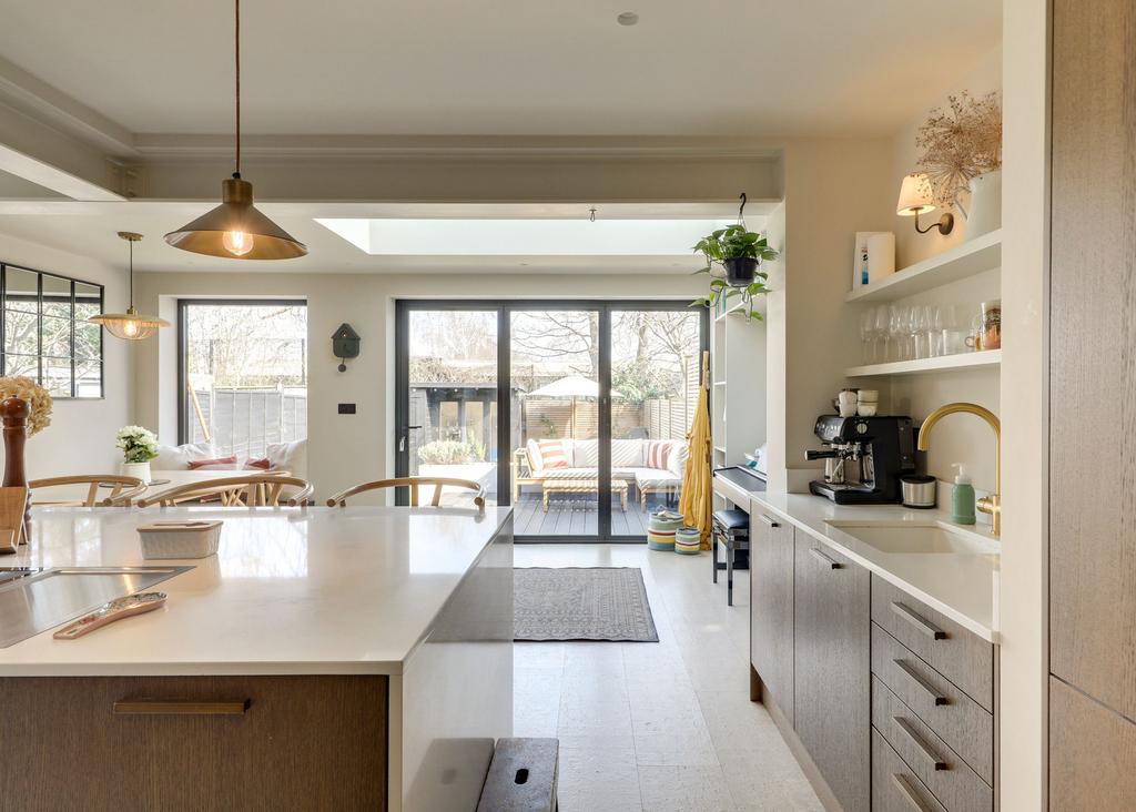 Open Plan Kitchen & Dining Room