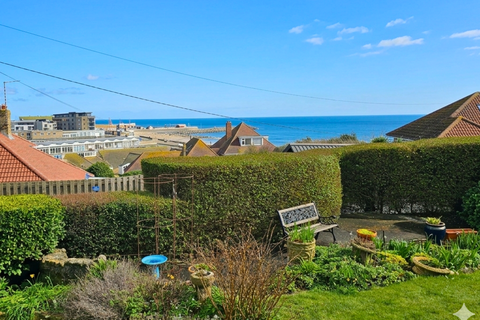 4 bedroom detached house for sale, First Cliff Walk, Bridport DT6
