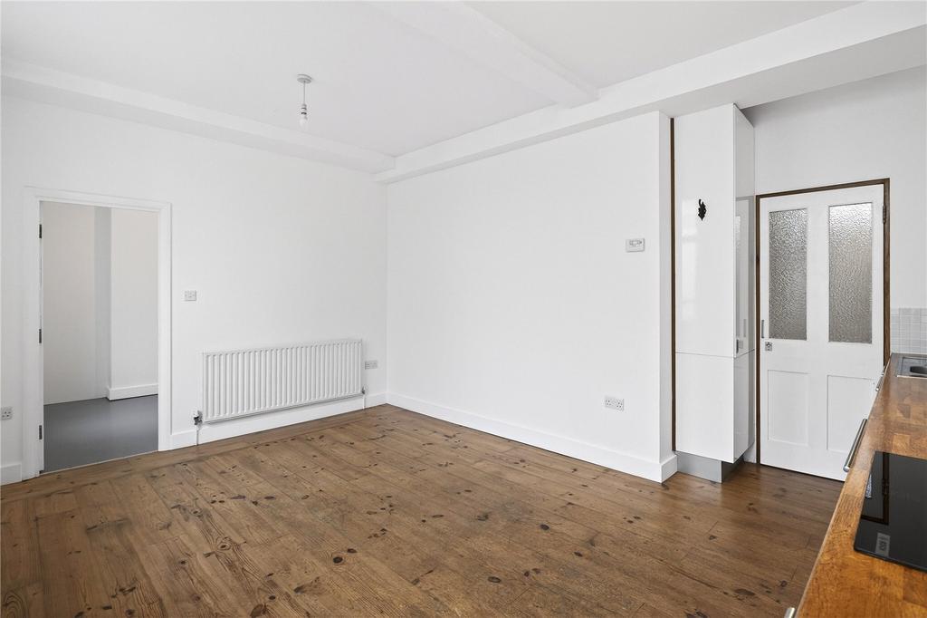 Kitchen/Reception