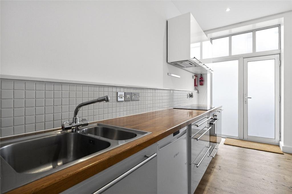 Kitchen/Reception