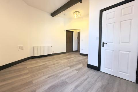 1 bedroom flat to rent, High Street, Birmingham, B46