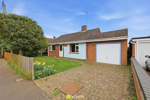 2 bedroom detached bungalow for sale - Stanley Road, Wivenhoe, Colchester, CO7