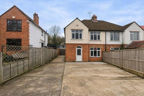 3 bedroom semi-detached house to rent - 3 Bedroom House To Let - HP12