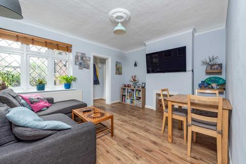 2 bedroom maisonette for sale, Tudor Drive, Morden