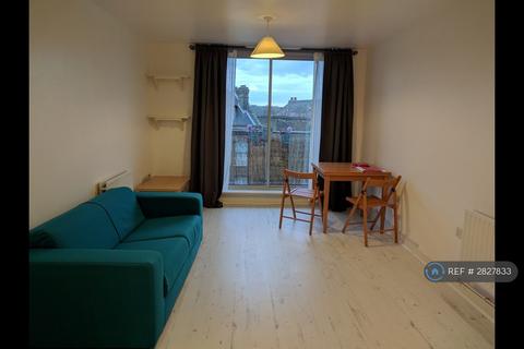 1 bedroom flat to rent, Cooperative House, London, SE15