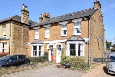 undefined, New Road, Rickmansworth, WD3
