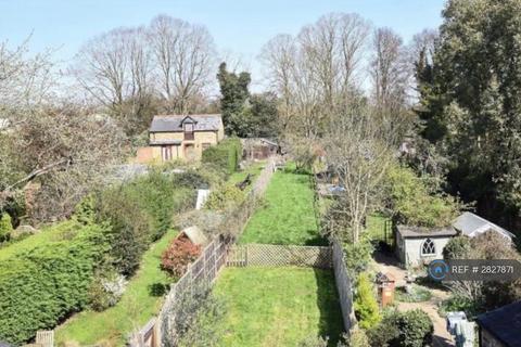 undefined, New Road, Rickmansworth, WD3