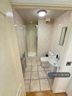undefined, Dewar Spur, Slough, SL3