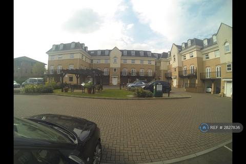 2 bedroom flat to rent - Prospect Place, Old Woking, Woking, GU22