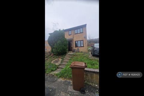 1 bedroom terraced house to rent, Resolution Close, Chatham, ME5