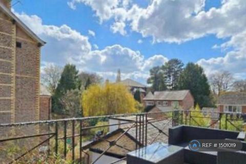 2 bedroom flat to rent, Bowdon, Altrincham, WA14