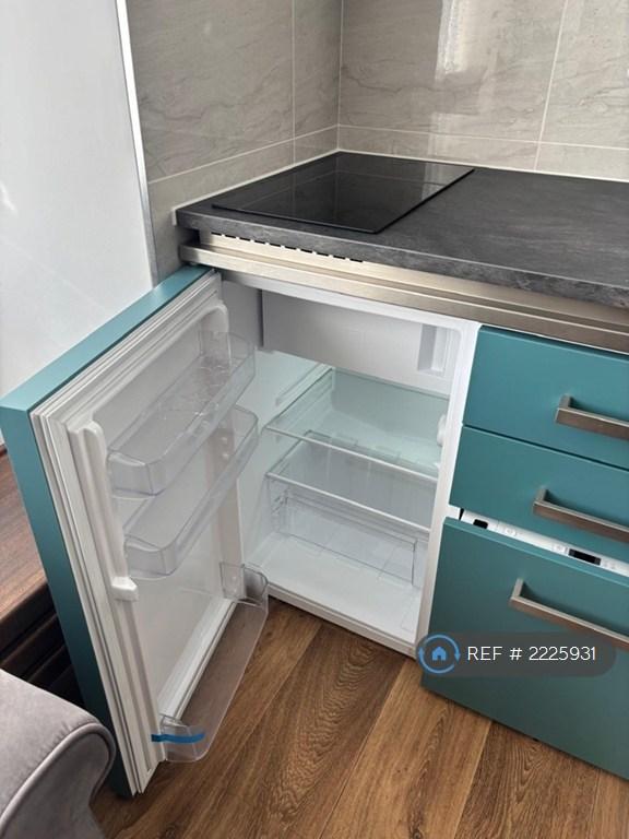 Integrated Fridge Freezer