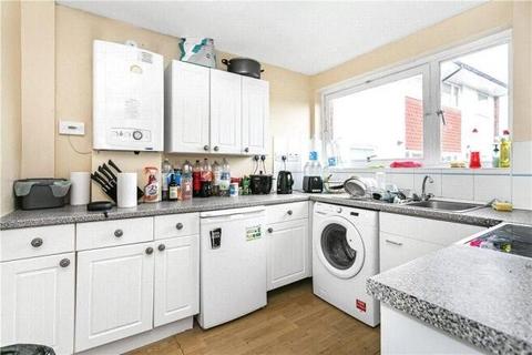 1 bedroom terraced house to rent, Guildford Park Avenue, Guildford GU2