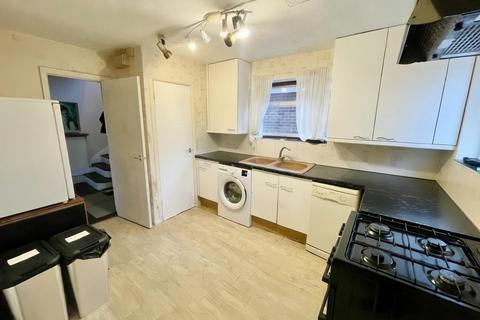 3 bedroom semi-detached house for sale, Enfield Gardens, Peterborough
