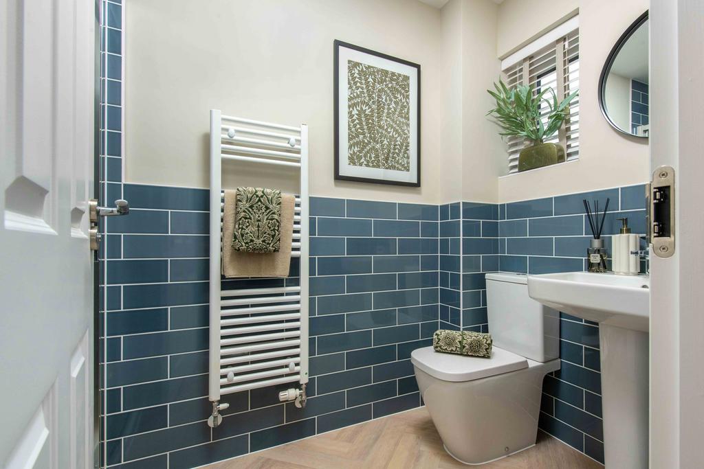 Henley bed1 ensuite