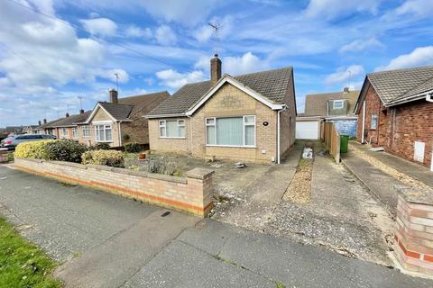 3 bedroom detached bungalow for sale, Beauvale Gardens, Peterborough