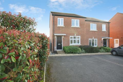 3 bedroom semi-detached house for sale - Howden Close, Houlton, RUGBY