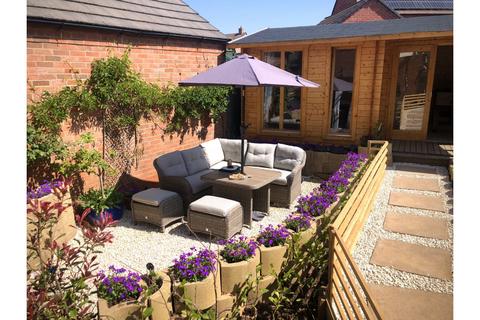 4 bedroom detached house for sale, Maple Way, Warwick, CV35