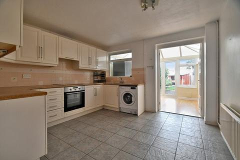 2 bedroom terraced house for sale, Hanway, Rainham, Gillingham, ME8