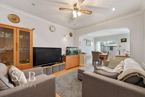 undefined, Kings Avenue, Greenford, UB6