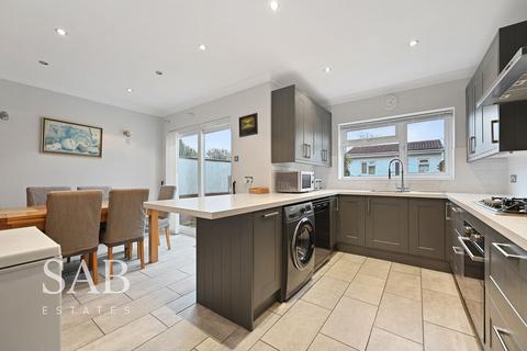 undefined, Kings Avenue, Greenford, UB6