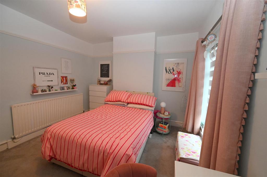 Bedroom1.1.JPG
