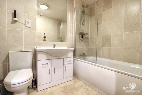 4 bedroom end of terrace house for sale, Caunter Road, Newbury RG14