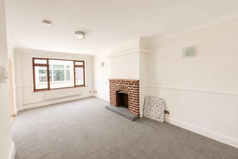 4 bedroom semi-detached house to rent, Mayhew Crescent, H13