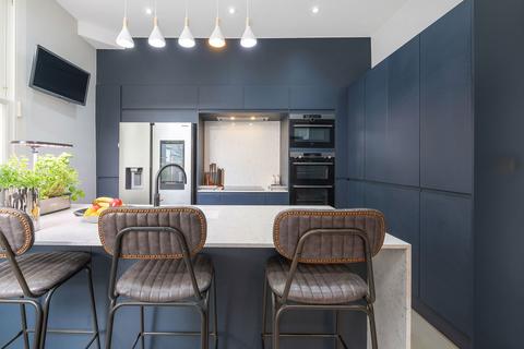 undefined, Braxted Park, London SW16
