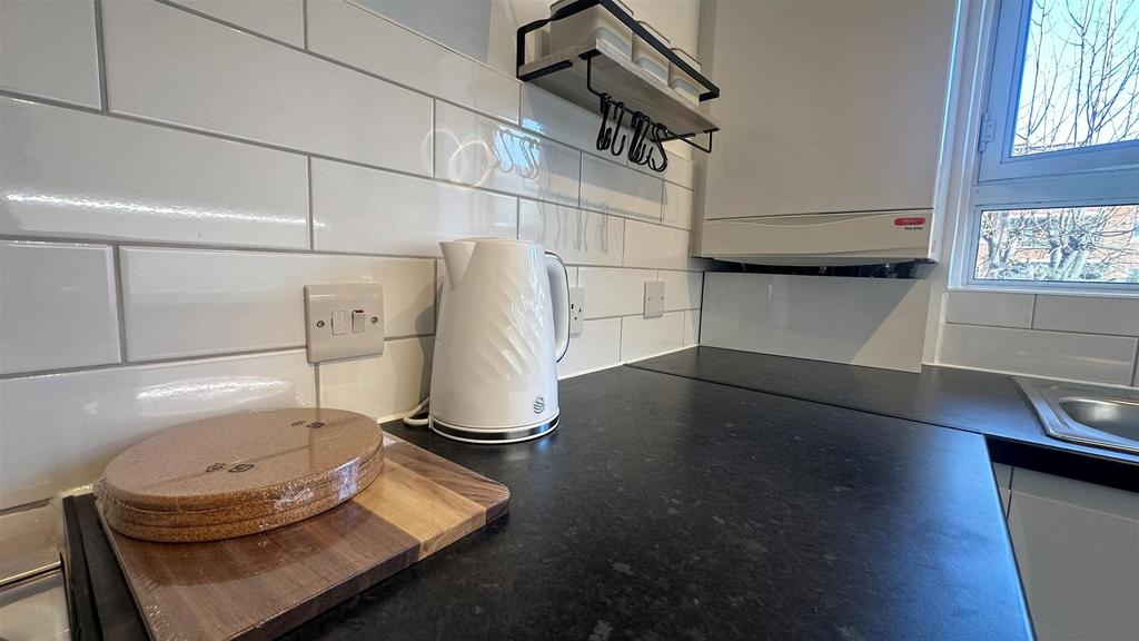 Rollo Ct, Kitchen