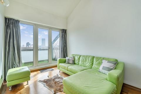 1 bedroom flat for sale, Manhattan Building, Bow Quarter, London, E3