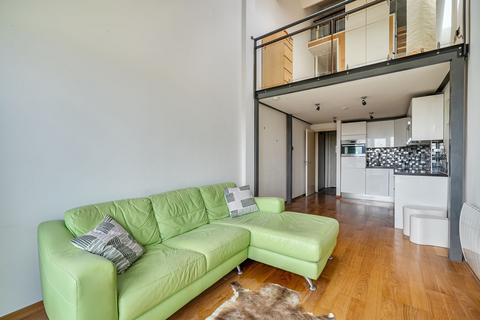 1 bedroom flat for sale, Manhattan Building, Bow Quarter, London, E3