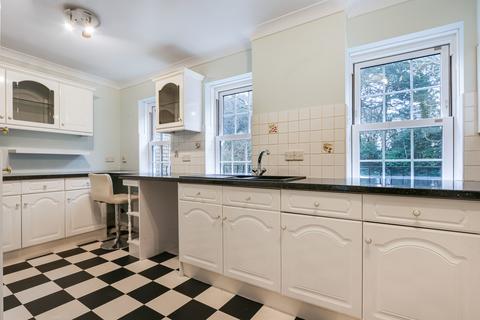 4 bedroom terraced house for sale, Branksome Wood Road, Bournemouth