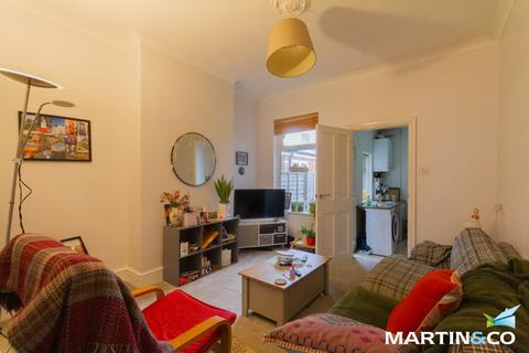 2 bedroom terraced house to rent, Northfield Road, Harborne, B17