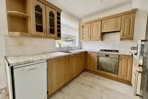 3 bedroom end of terrace house to rent, Ferrymead Drive, Greenford