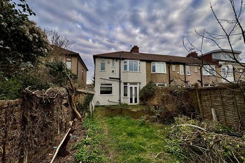 3 bedroom end of terrace house to rent, Ferrymead Drive, Greenford