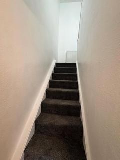 2 bedroom apartment to rent, Watford, London WD17