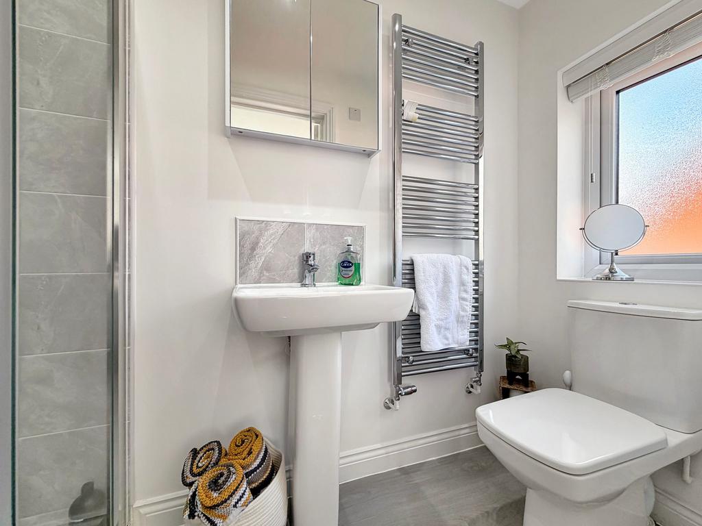 Master En-Suite
