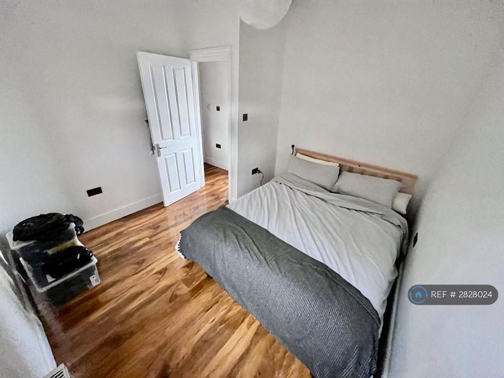 Double Bedroom 2