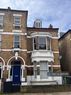 3 bedroom flat to rent, Arlingford Road, London, SW2