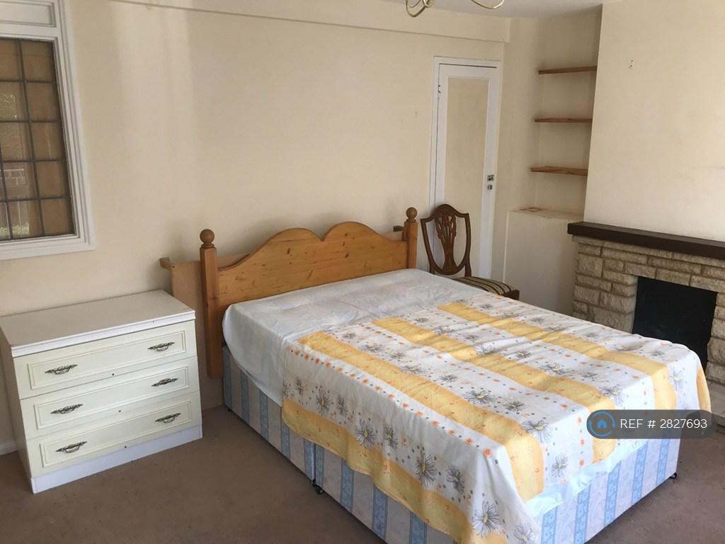 Double Room For Couple £900