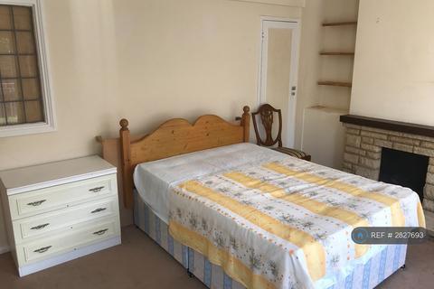 undefined, Near Carshalton Station, Carshalton, SM5