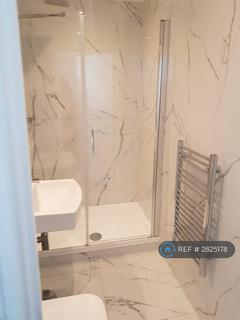 1 bedroom flat to rent, Papermill House, Romford, RM1
