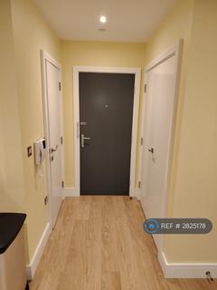 1 bedroom flat to rent, Papermill House, Romford, RM1