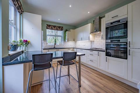 5 bedroom semi-detached house for sale, Crowborough Hill, Crowborough TN6